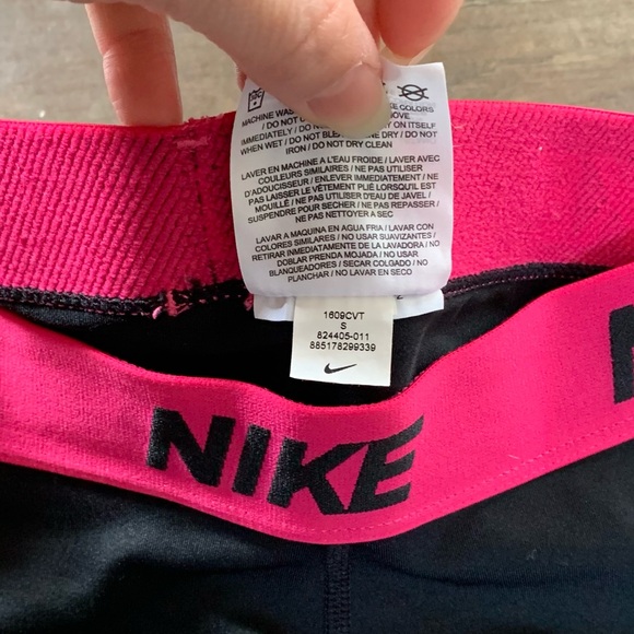 Nike athletic dri fit black with pink waist band - Picture 4 of 8